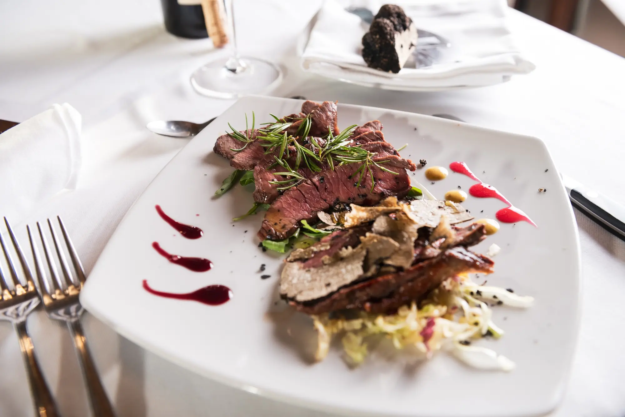 Colle Indaco restaurant for company dinners and celebrations